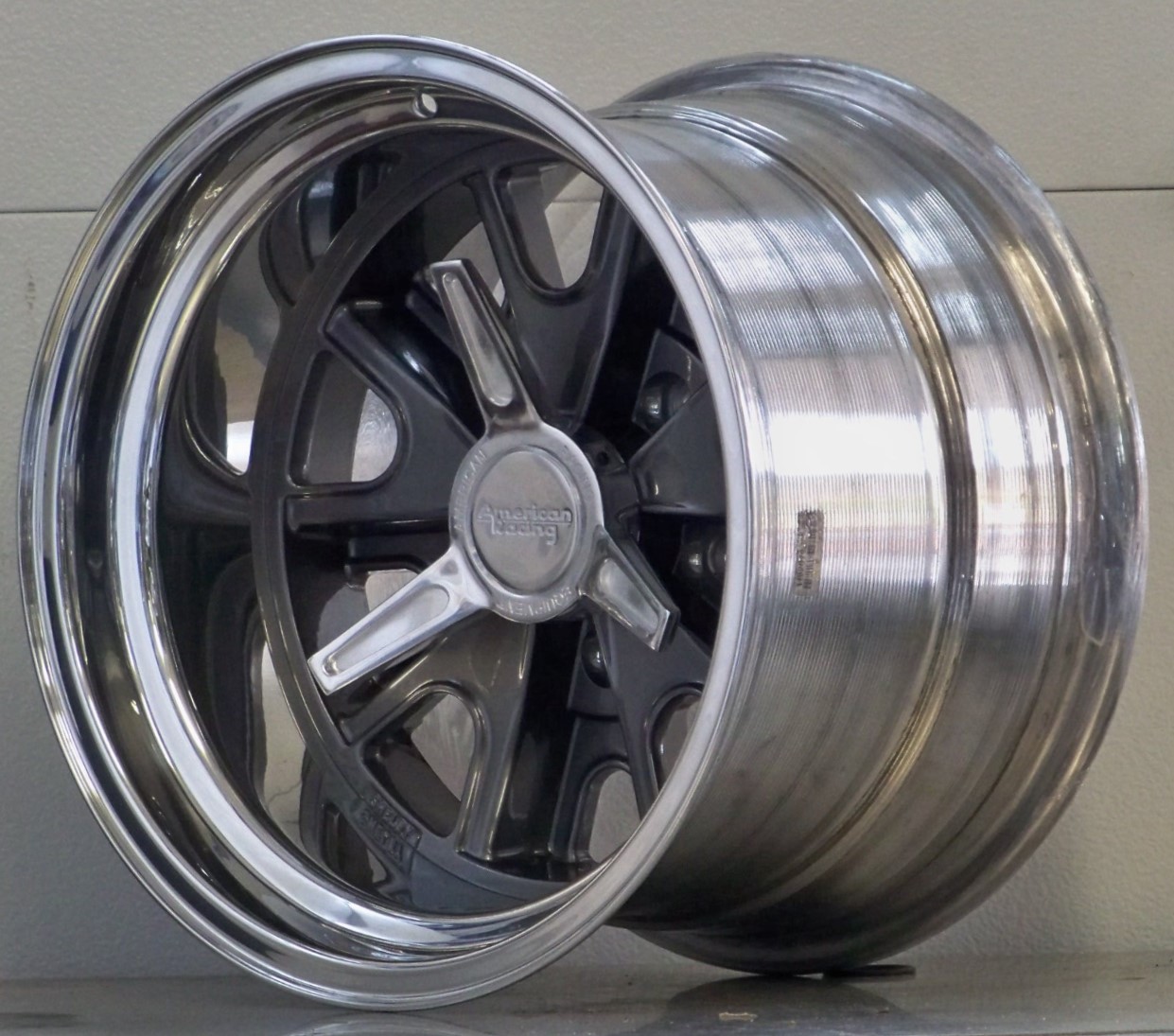 427 Shelby 5 lug gray inc.spinners (price shown per wheel) Vintage